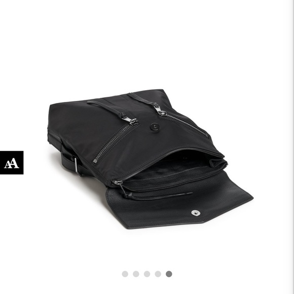 Backpack - Picture 3 of 4